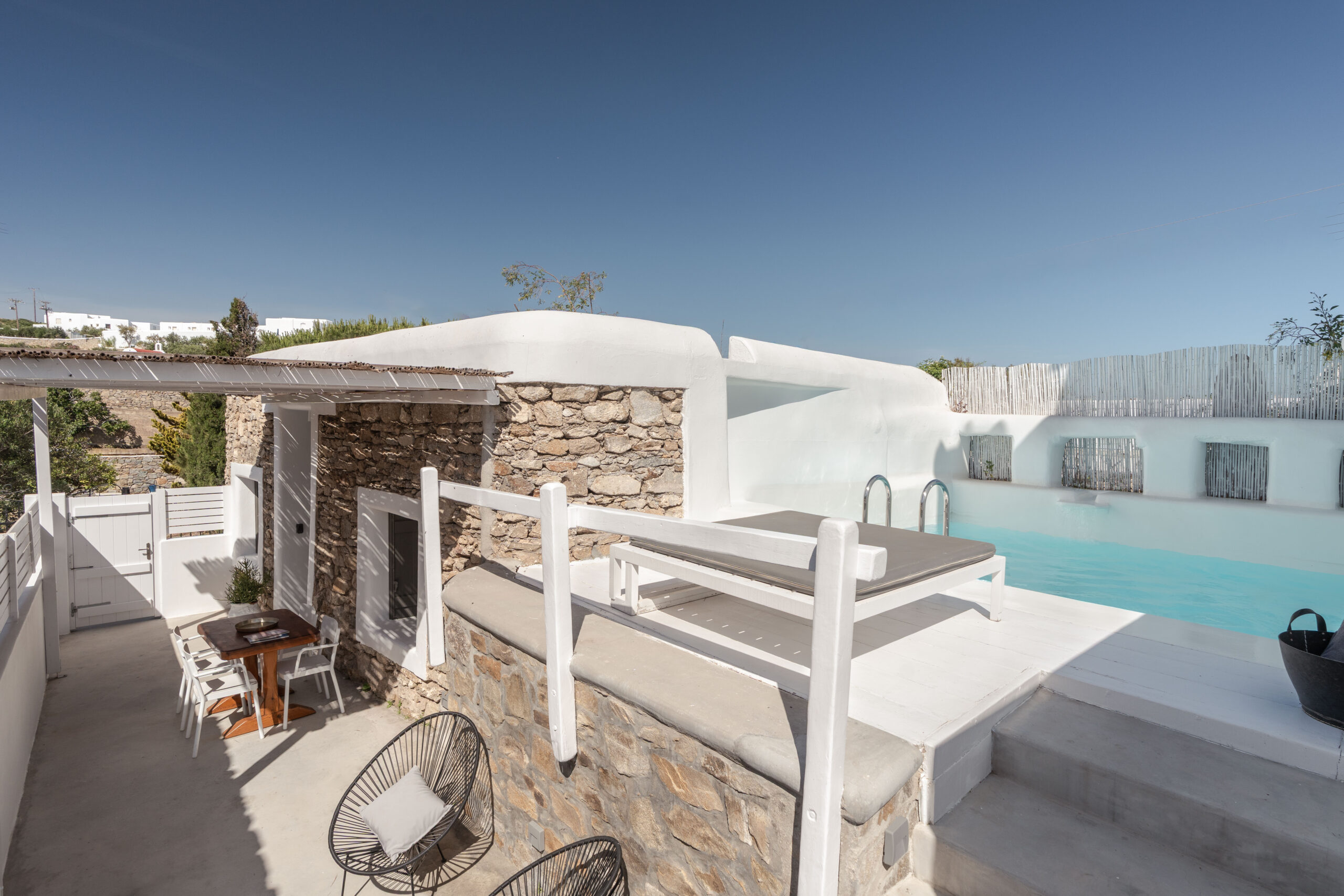 Monocle Homes - CASA BO