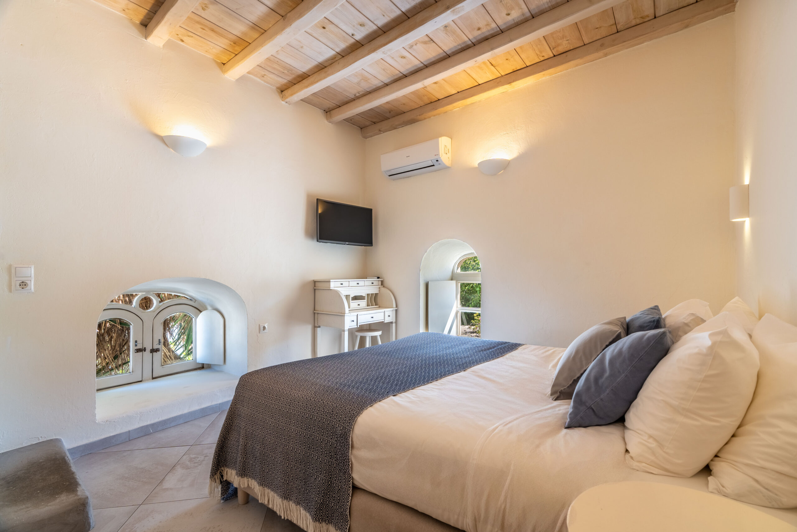 Monocle Homes - CASA BO DOVE