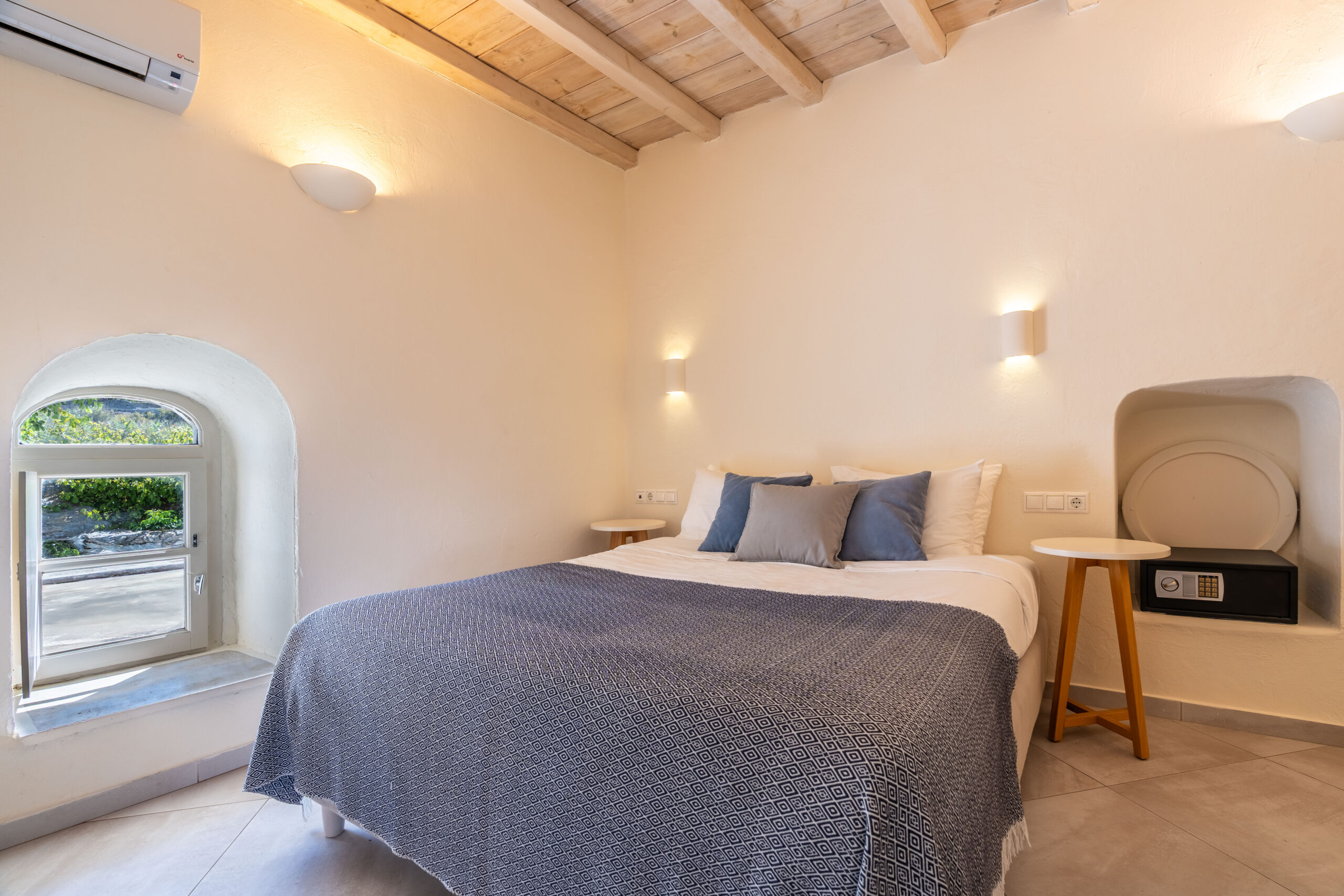 Monocle Homes - CASA BO DOVE