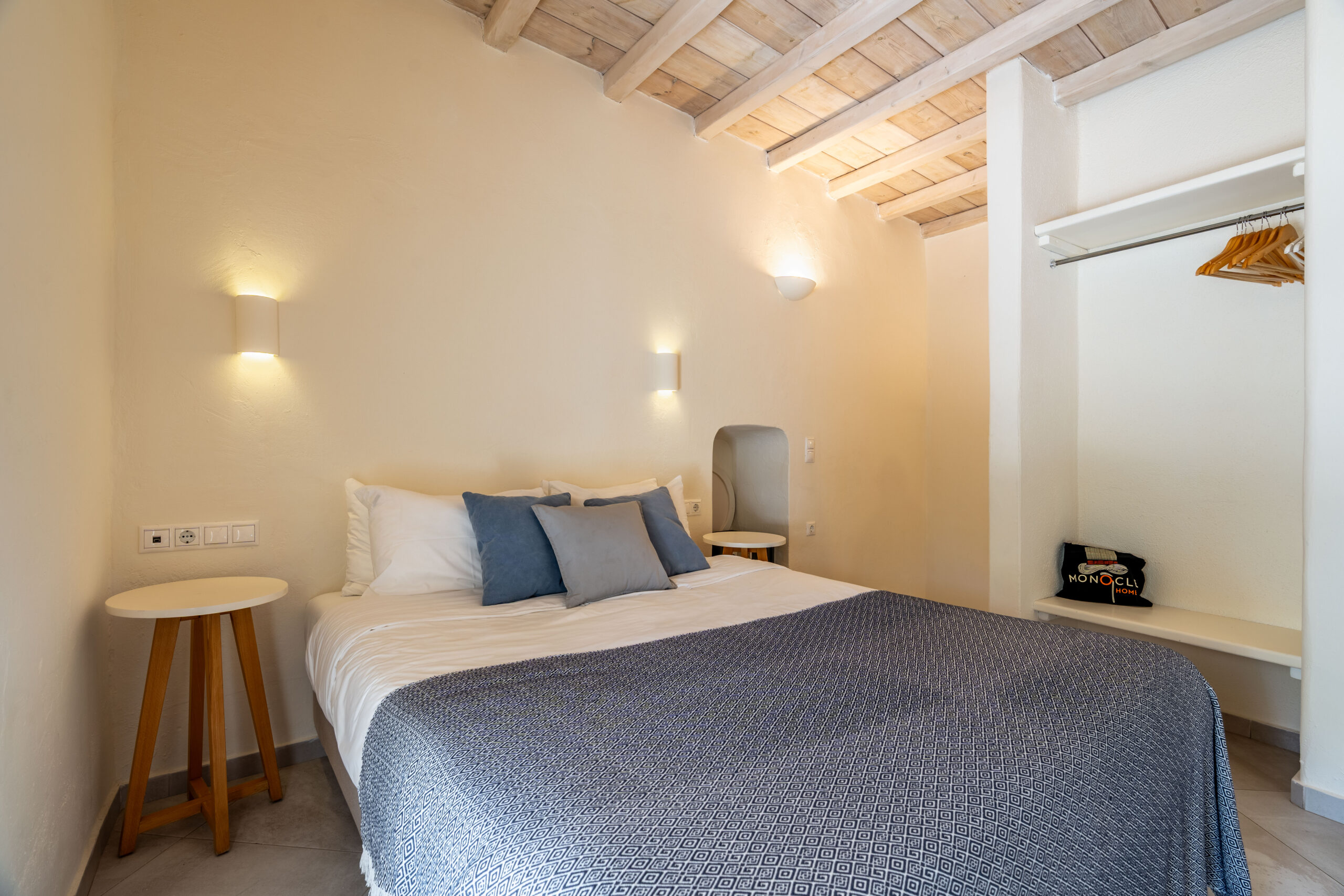 Monocle Homes - CASA BO DOVE